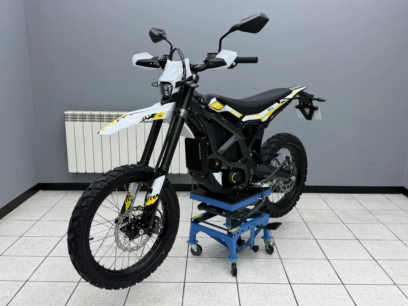 Surron Ultra Bee 2024